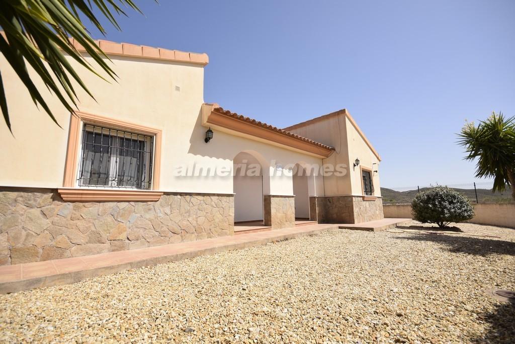 Villa for sale in Almería and surroundings 4