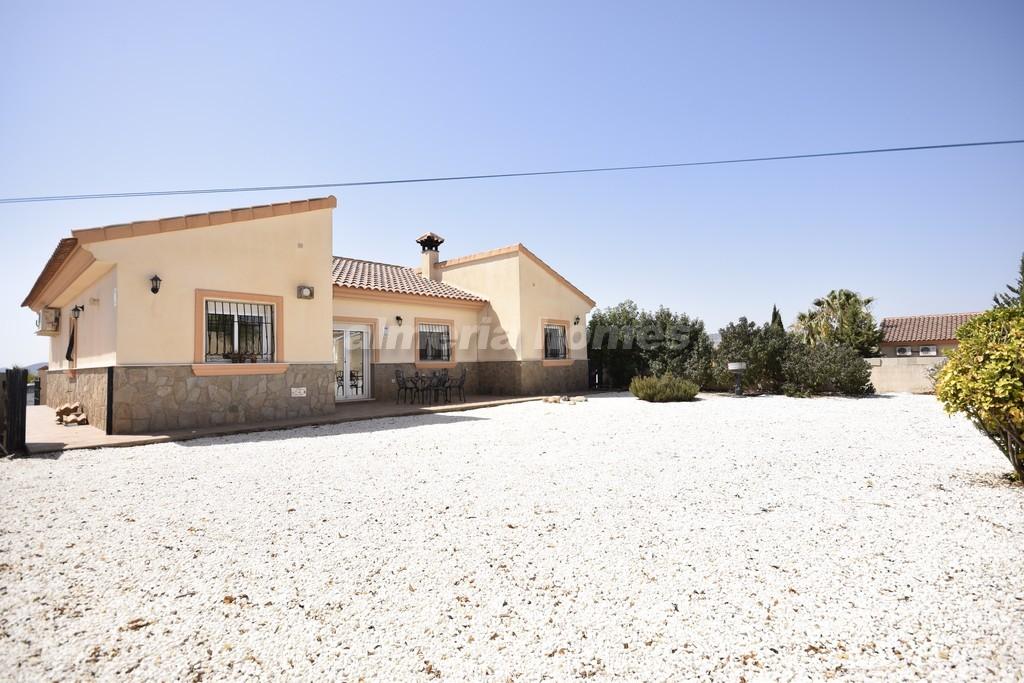 Villa for sale in Almería and surroundings 8