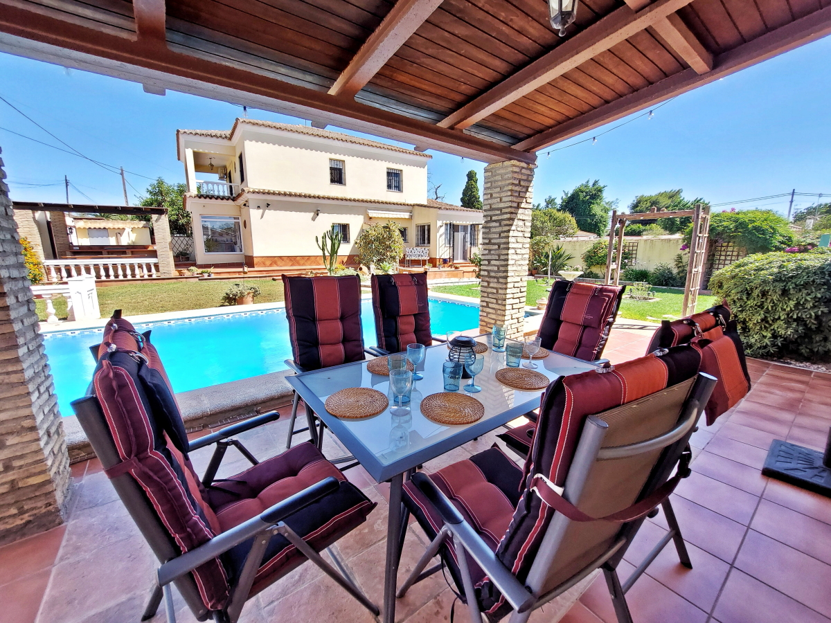 Villa for sale in Chiclana de la Frontera and surroundings 10