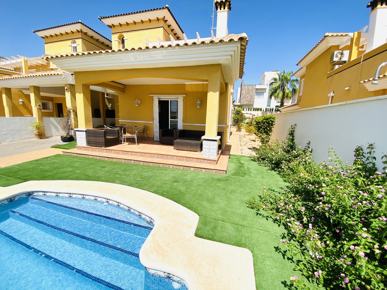 Villa for sale in Guardamar and surroundings 1