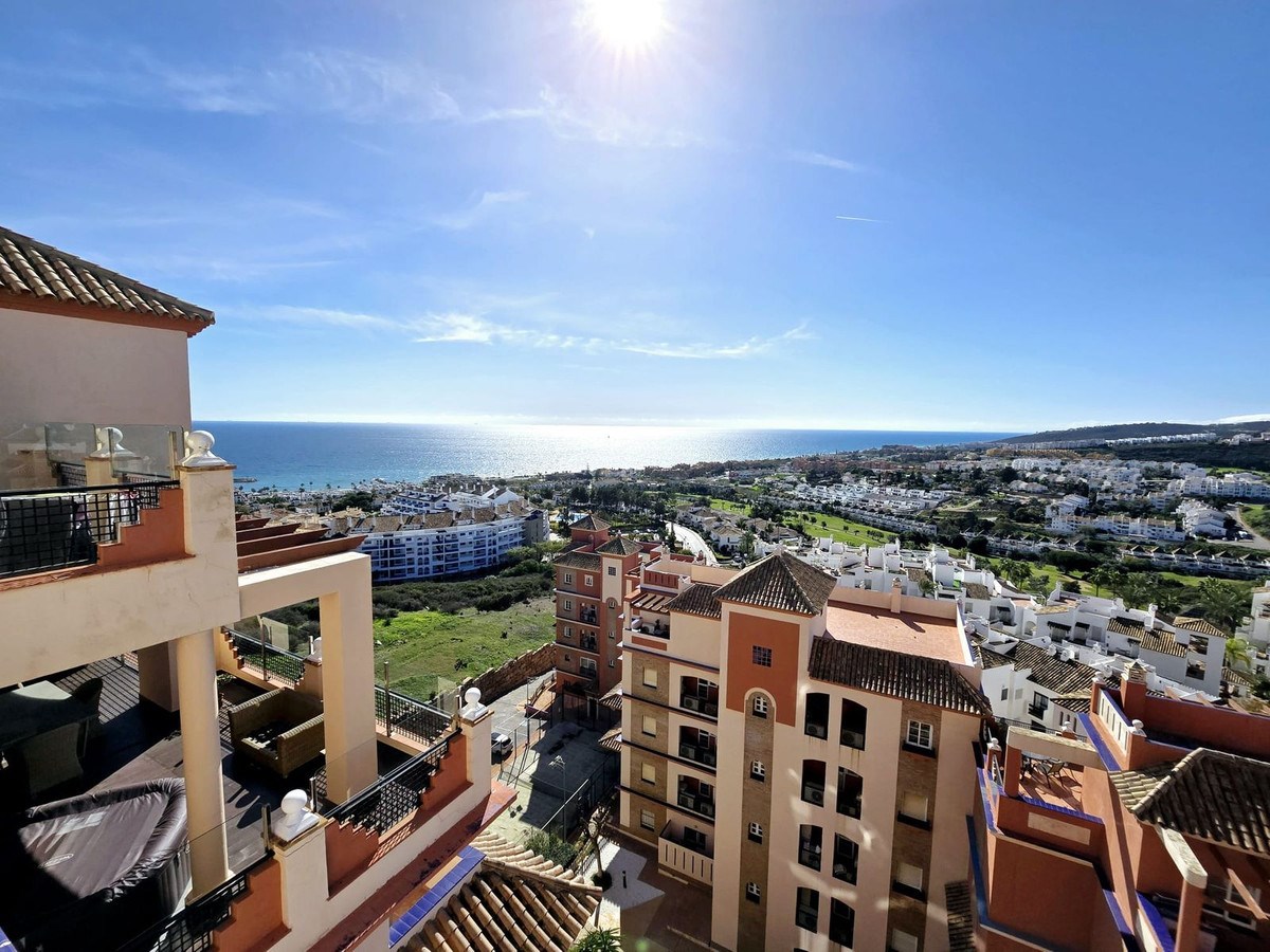 Apartment for sale in Manilva 2