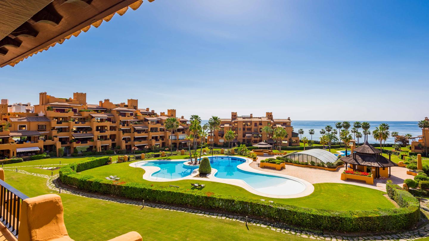 Apartamento en venta en Estepona 2