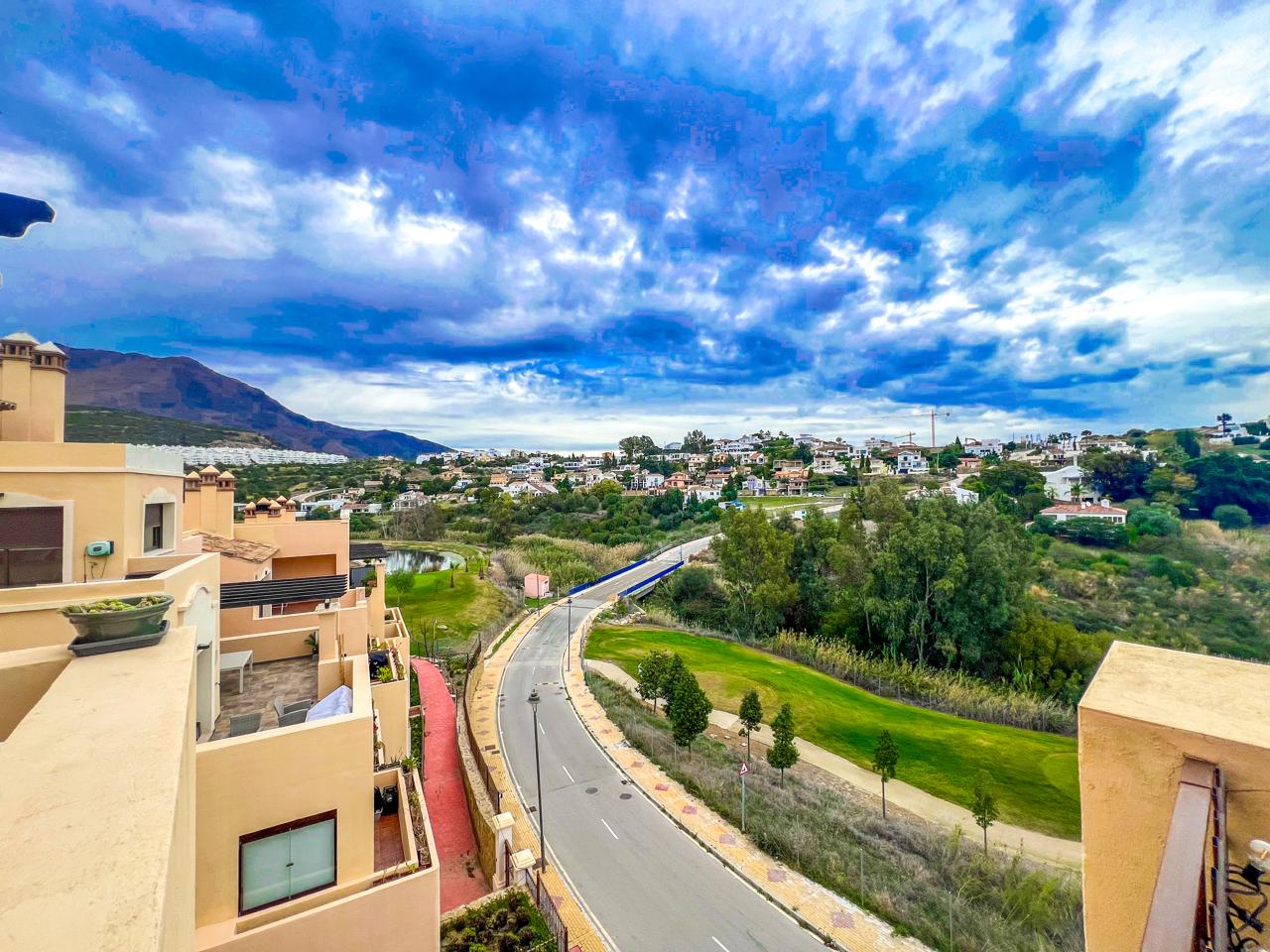 Penthouse te koop in Estepona 14