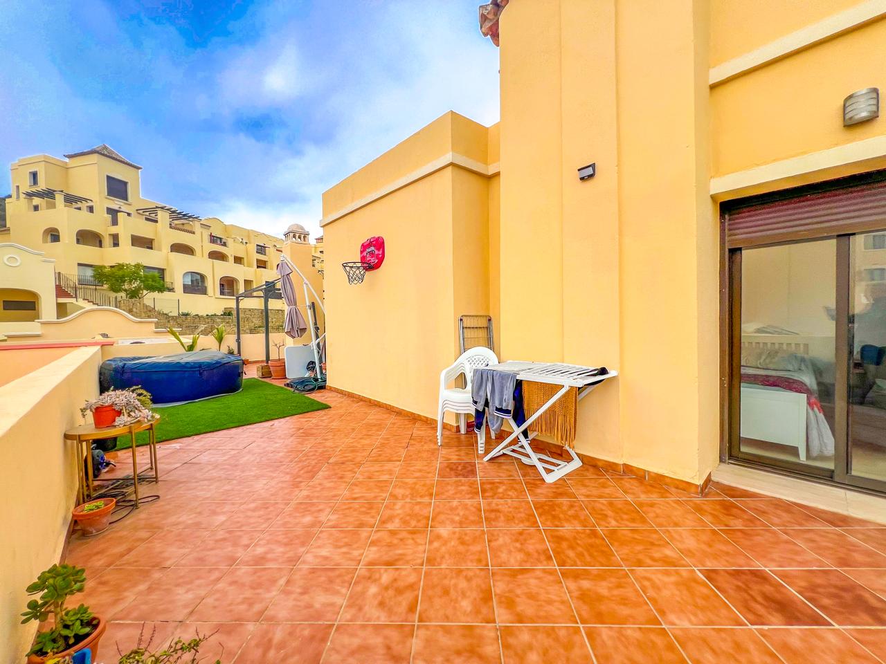 Penthouse te koop in Estepona 18