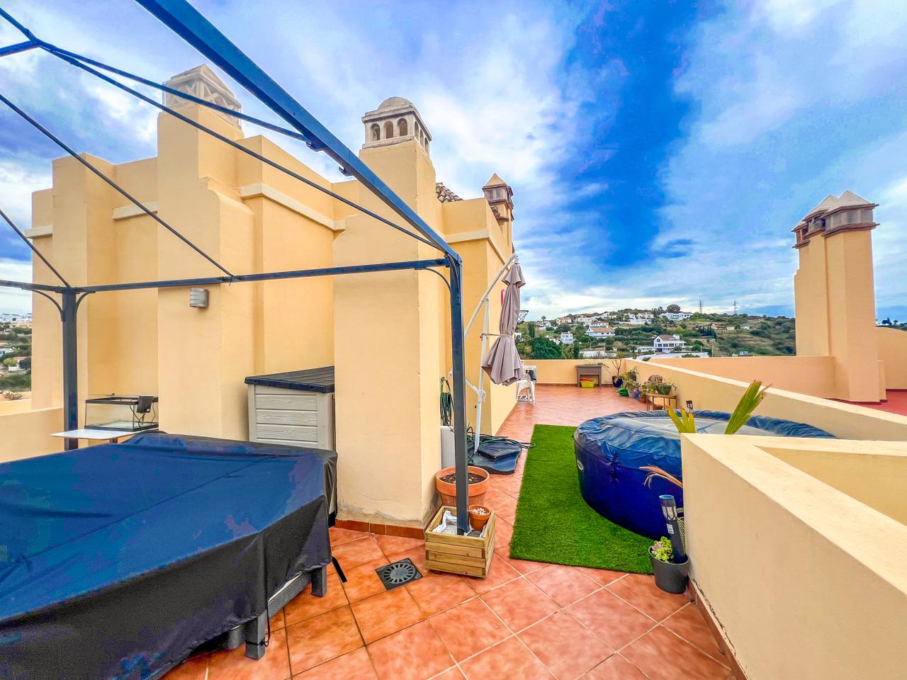 Penthouse te koop in Estepona 19