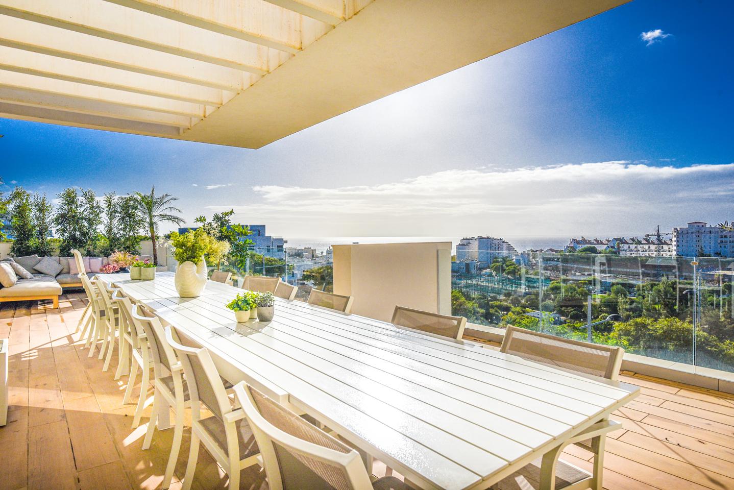 Penthouse te koop in Estepona 3