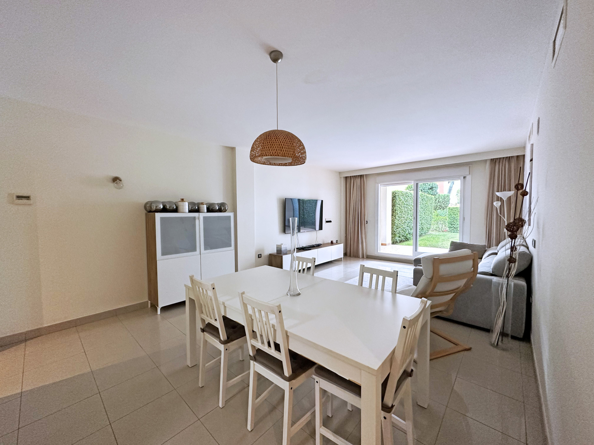 Apartamento en venta en Estepona 3