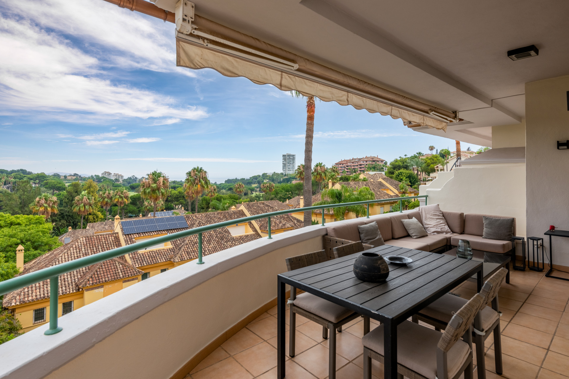 Appartement te koop in Marbella - East 6