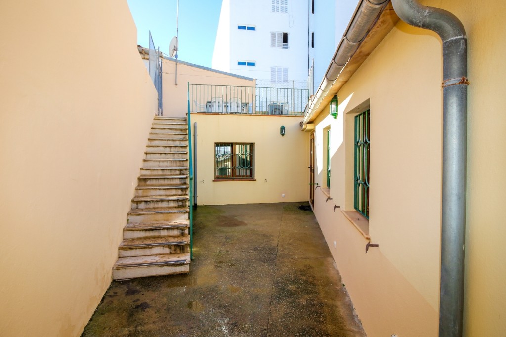 Adosada en venta en Mallorca North 6