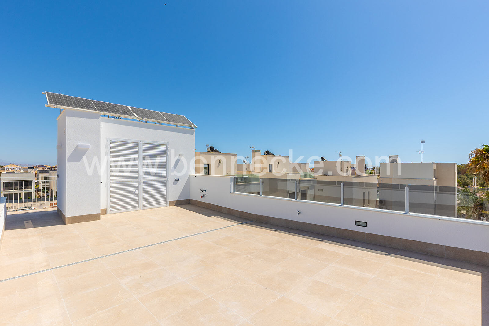 Villa for sale in Elche 28