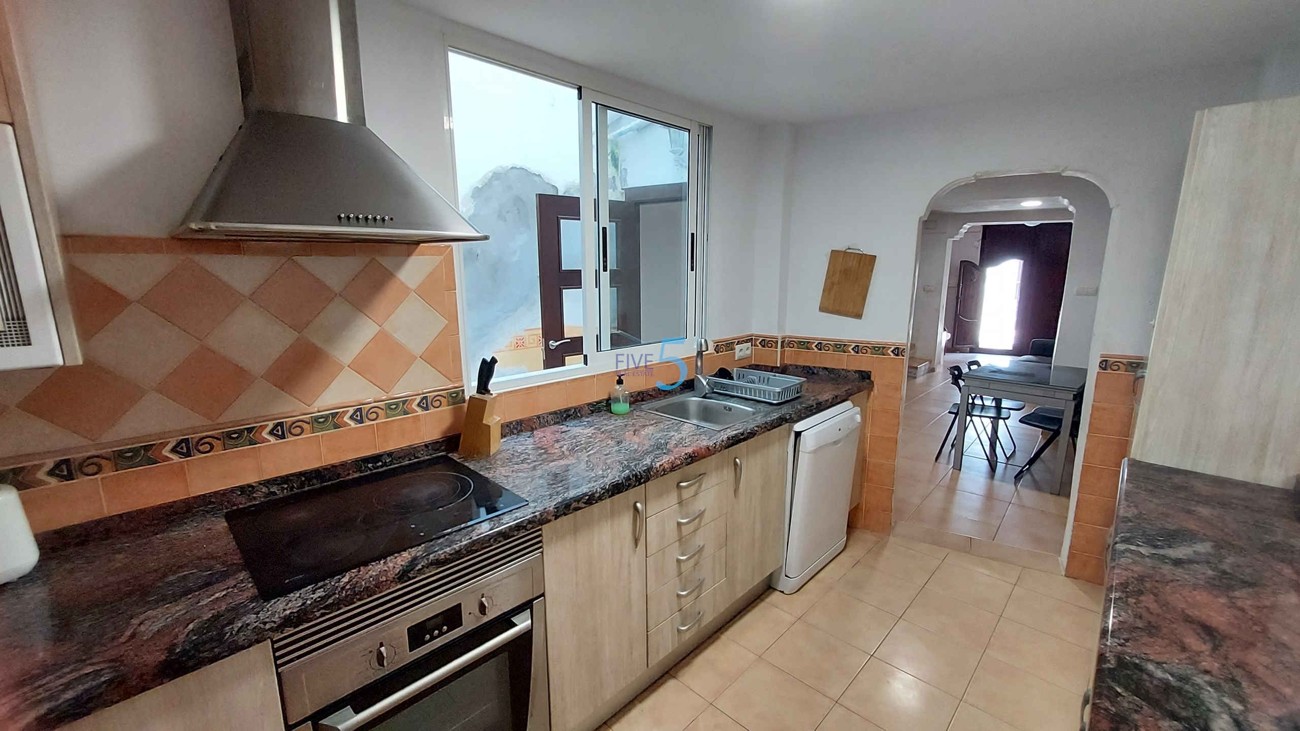 Townhouse na sprzedaż w Valencia City 7