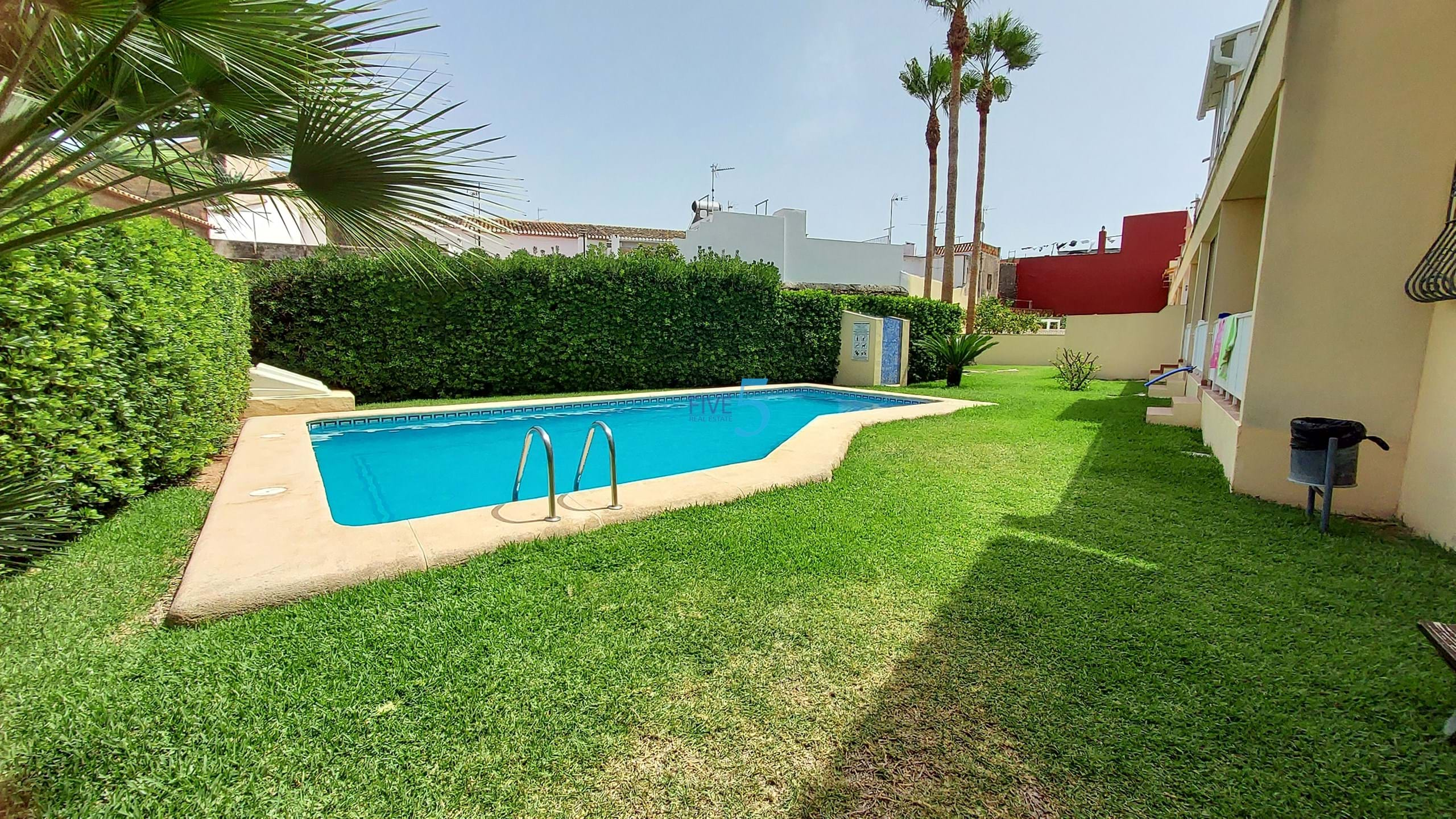 Townhouse for sale in Alicante 2