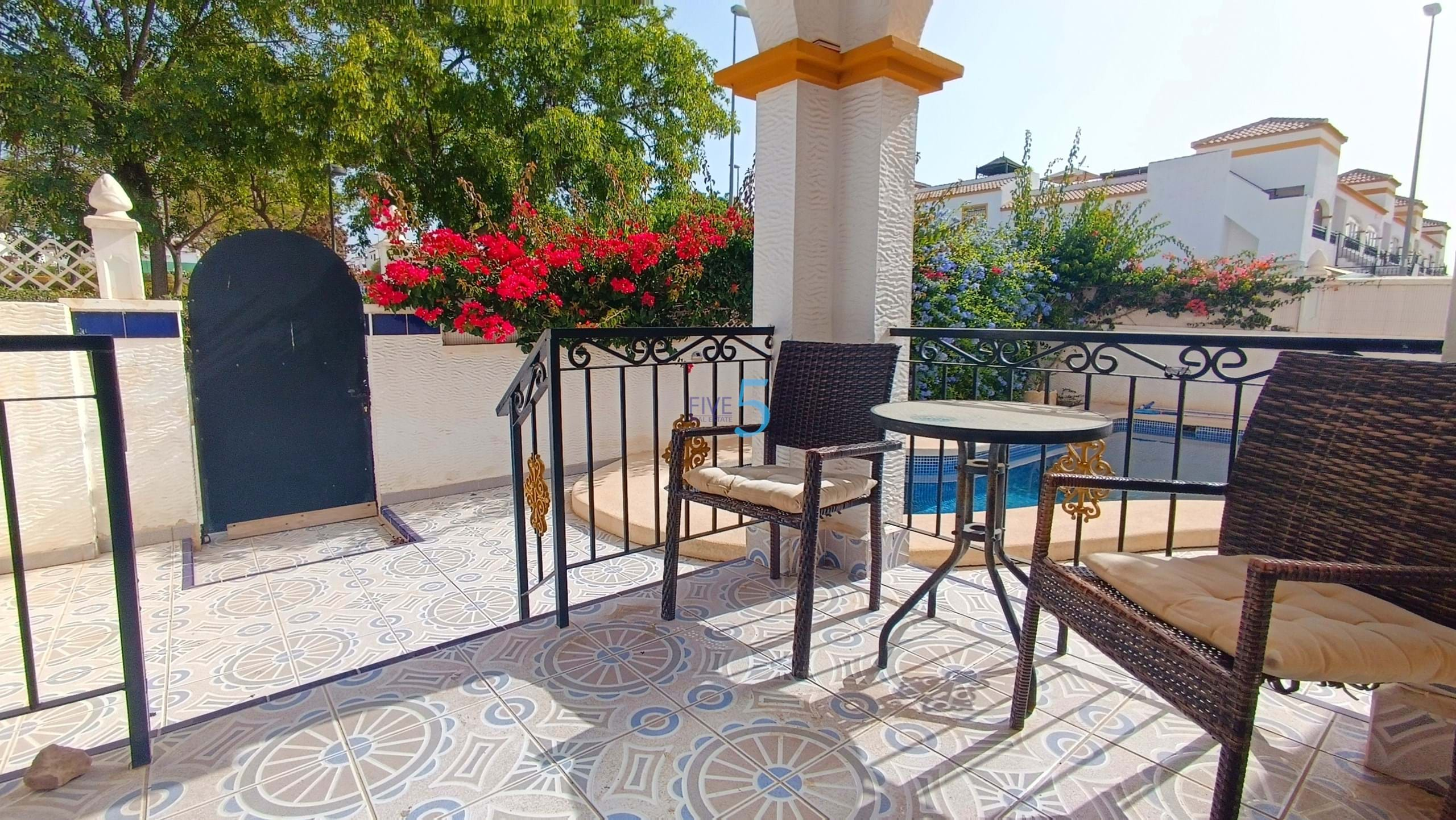 Townhouse for sale in Alicante 11