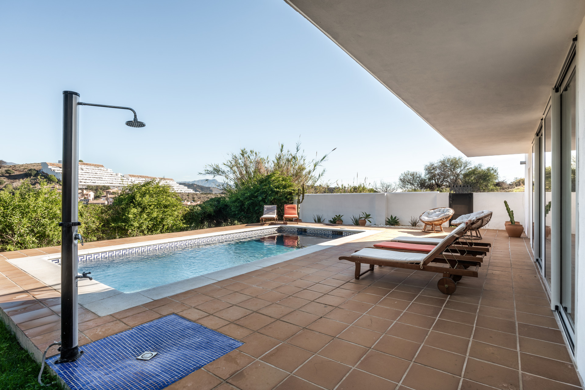 Villa à vendre à Estepona 2