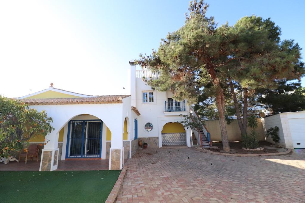 Property Image 622967-orihuela-villa-3-2