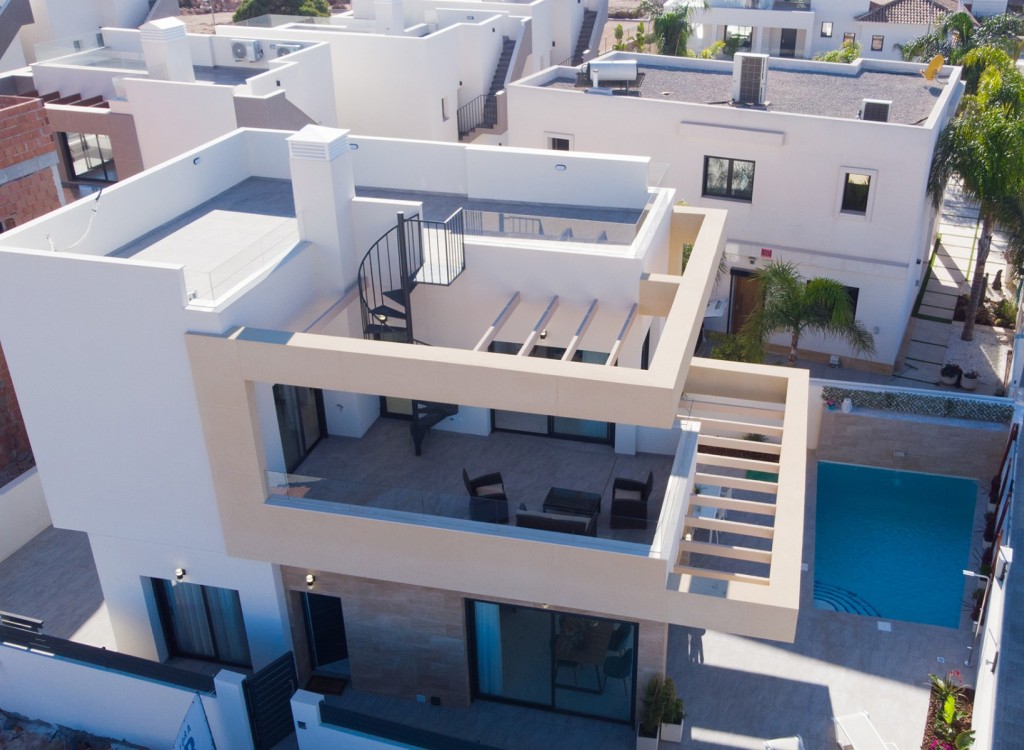 Villa for sale in Alicante 19