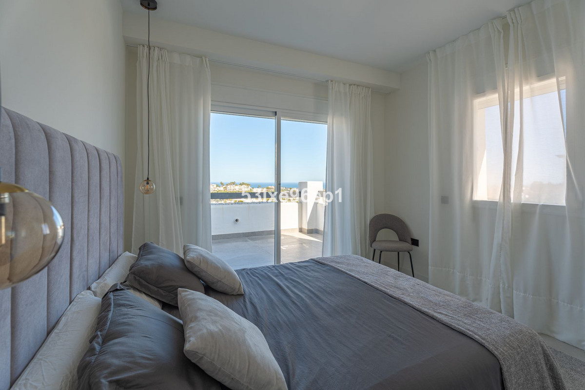 Apartment for sale in Benahavís 8