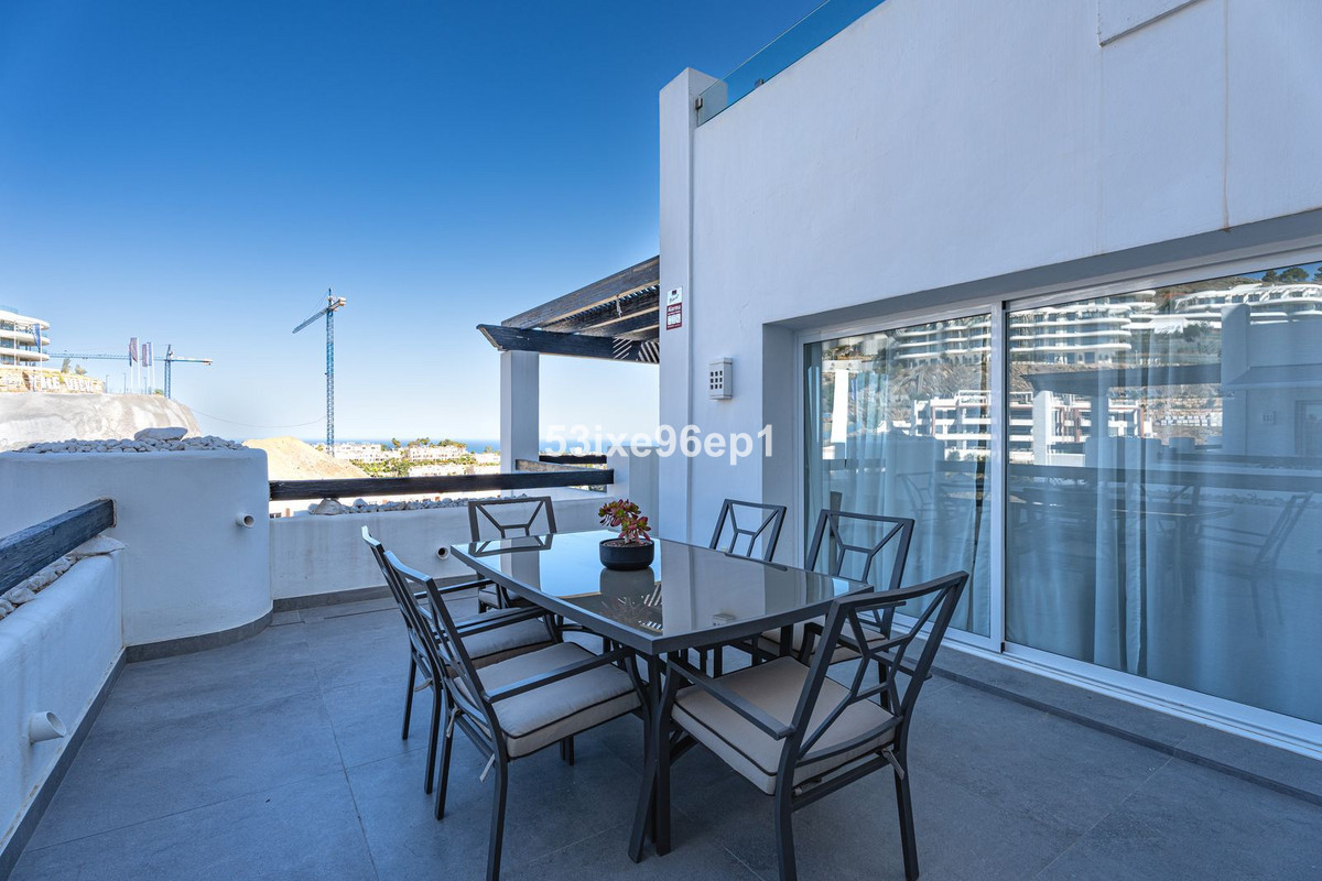 Apartment for sale in Benahavís 13