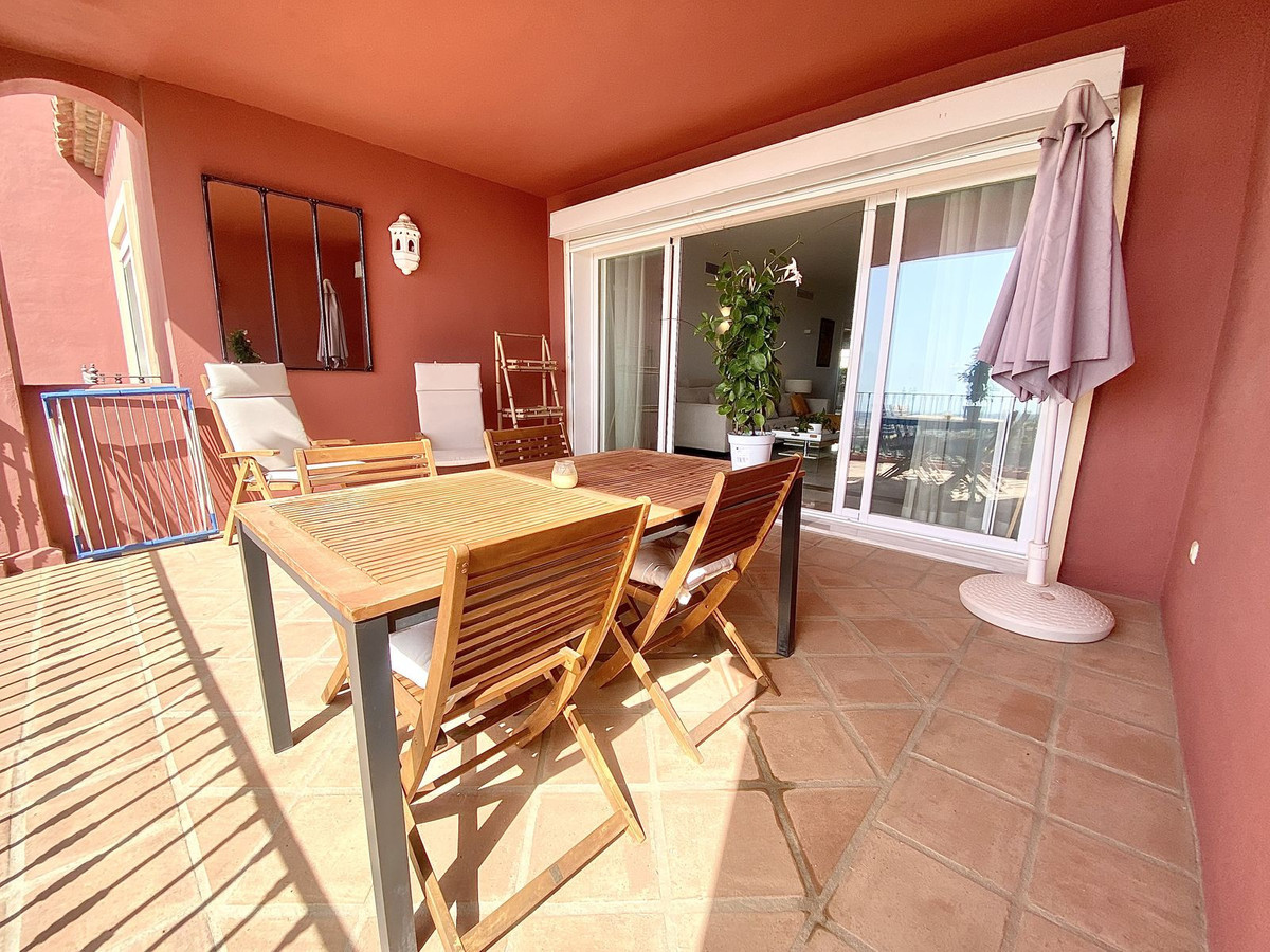 Apartment for sale in Benahavís 16