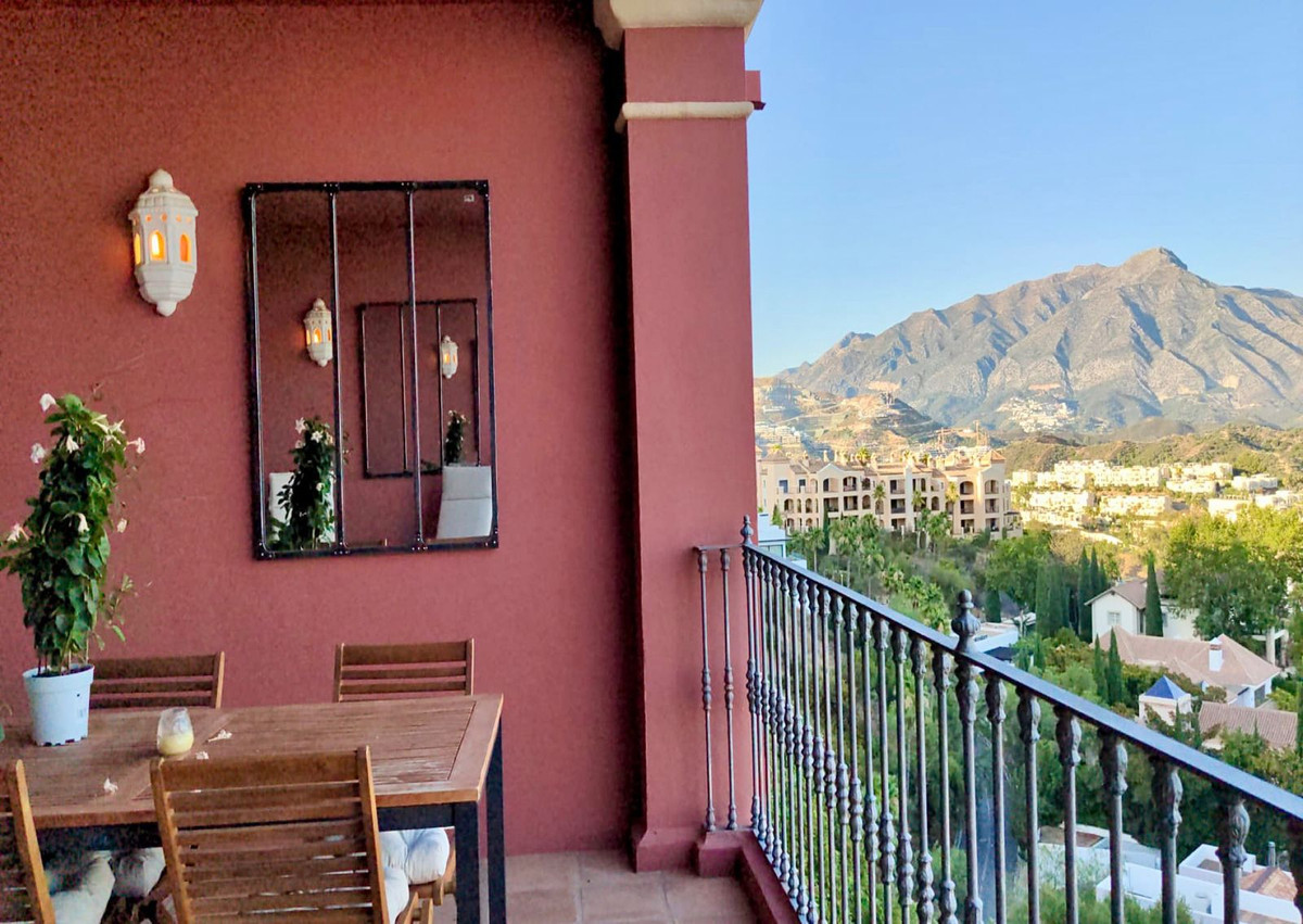 Apartment for sale in Benahavís 19