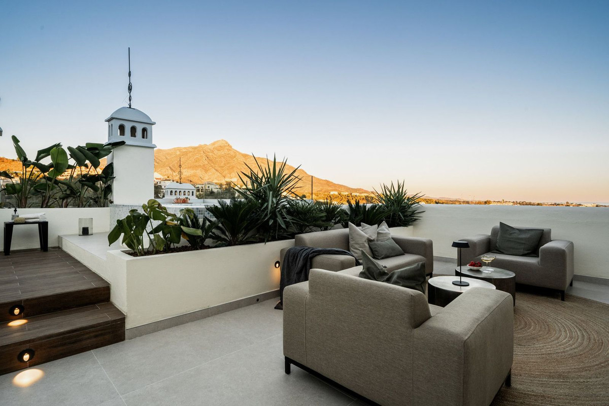 Penthouse for sale in Marbella - Nueva Andalucía 28