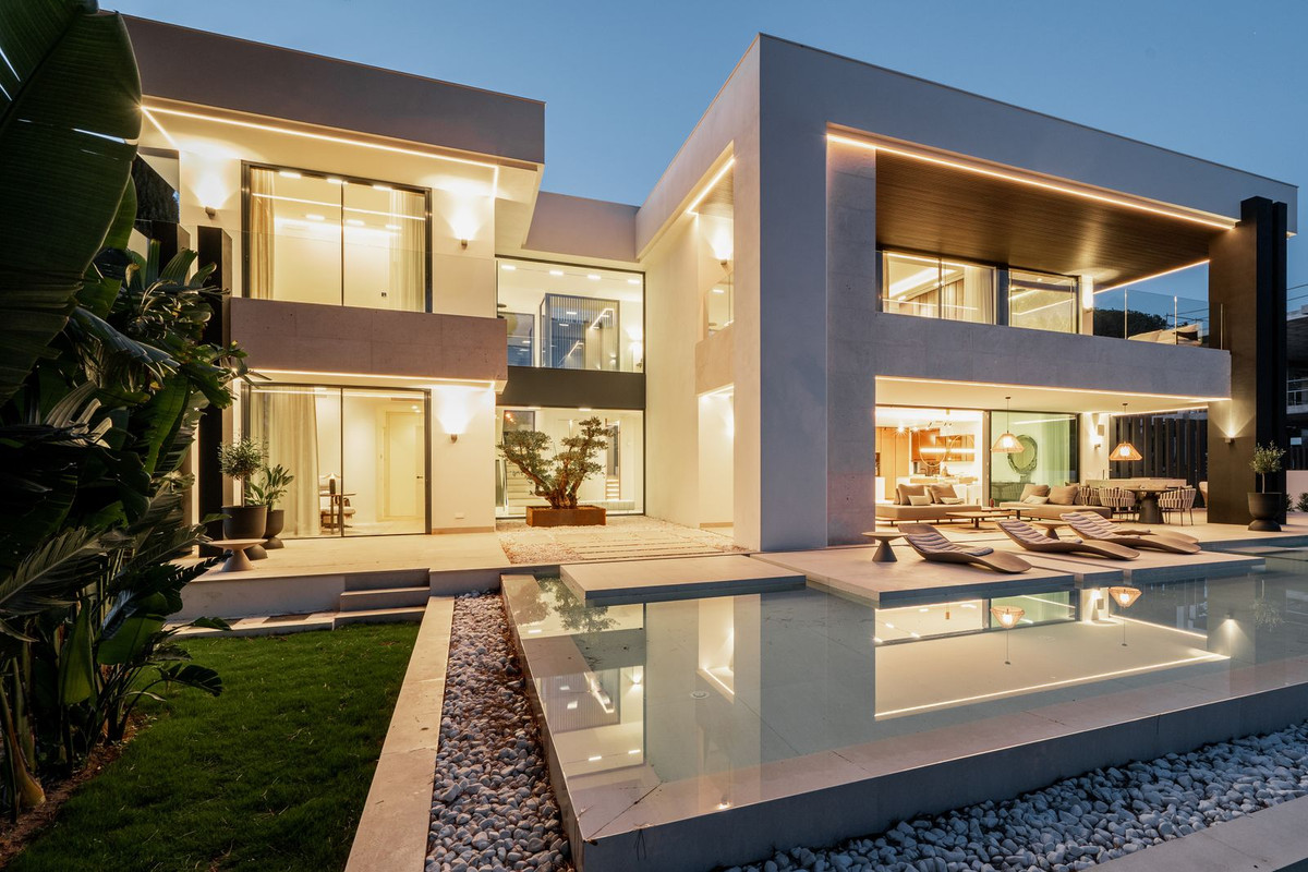 Villa te koop in Marbella - Nueva Andalucía 6