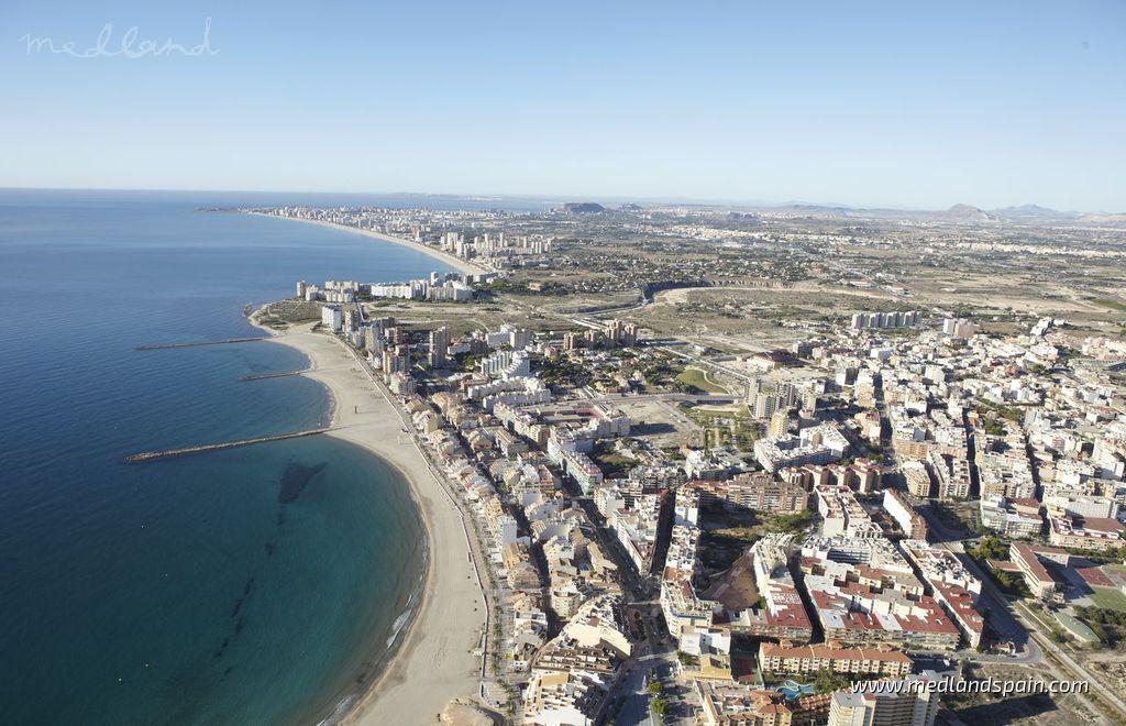 Maison de ville à vendre à Alicante 11