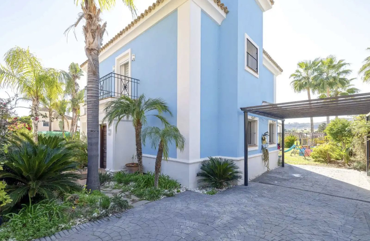 Villa for sale in Torremolinos 28