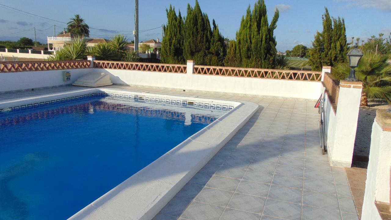 Villa for sale in Alicante 48