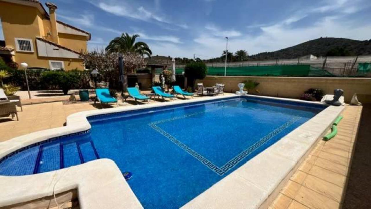 Villa for sale in Alicante 5