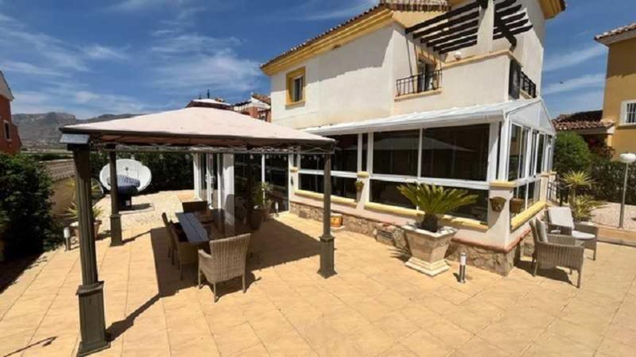 Villa for sale in Alicante 9