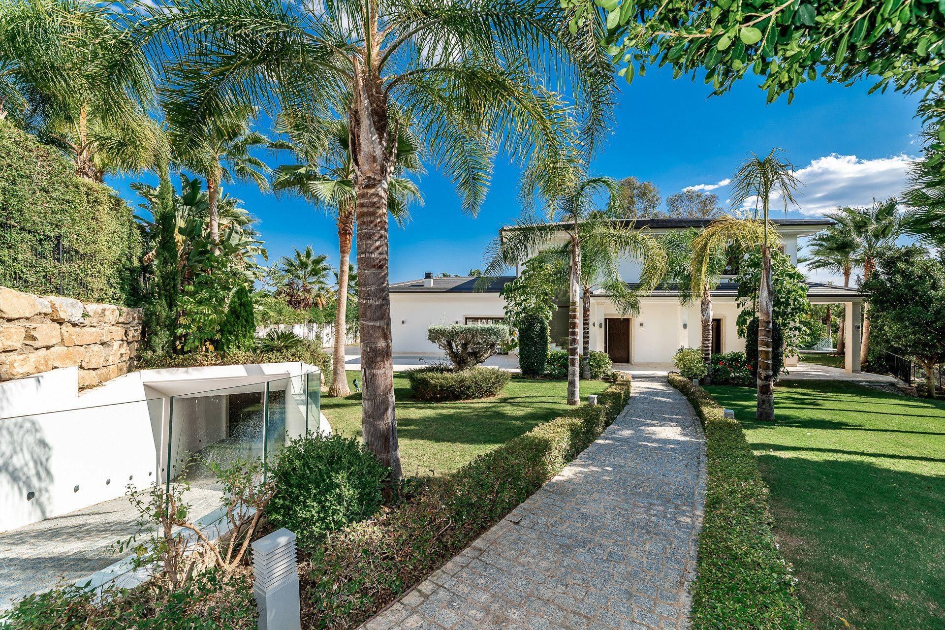 Villa for sale in Marbella - Golden Mile and Nagüeles 25