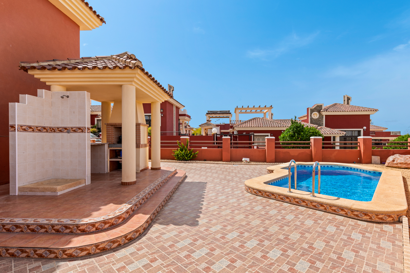 Villa for sale in Alicante 28