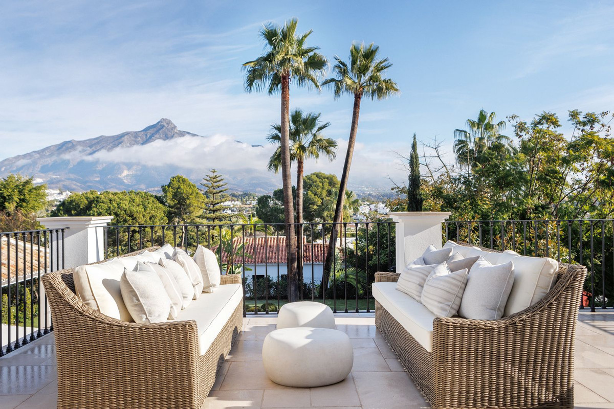 Villa te koop in Marbella - Nueva Andalucía 22