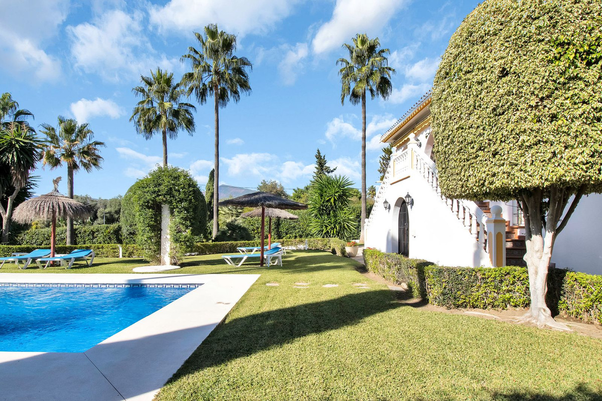 Villa for sale in Marbella - San Pedro and Guadalmina 37