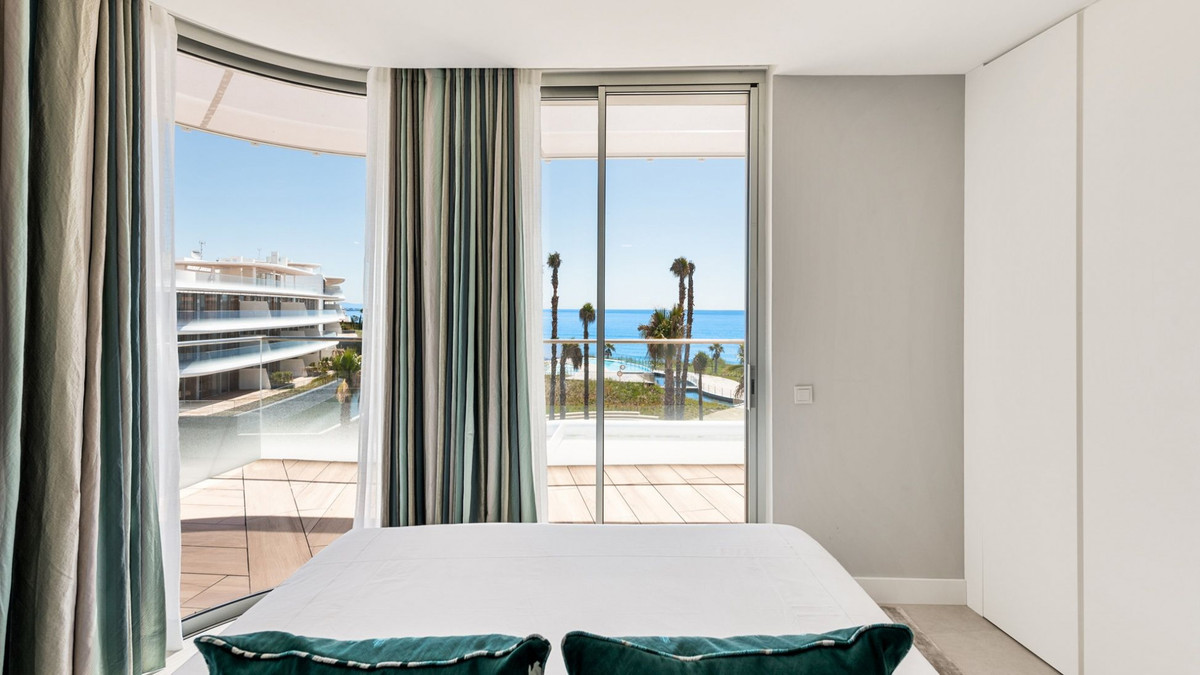 Penthouse te koop in Estepona 14