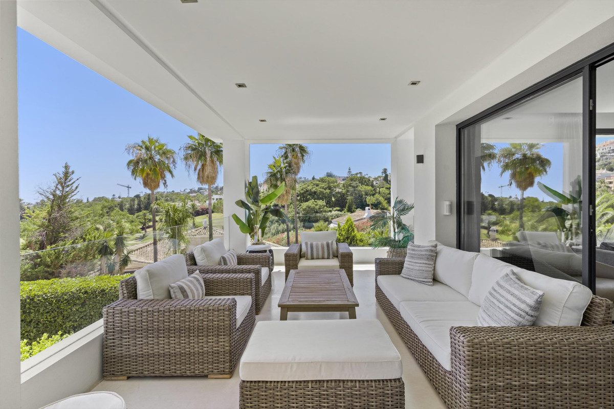 Villa for sale in Marbella - Nueva Andalucía 12