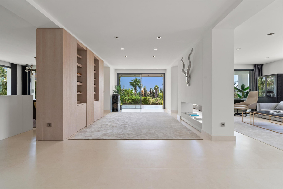 Villa for sale in Marbella - Nueva Andalucía 3