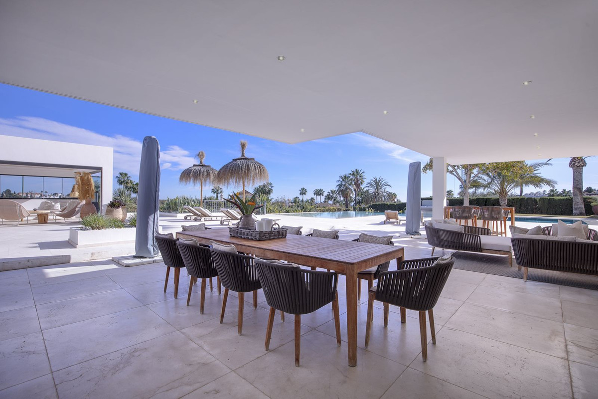 Villa for sale in Marbella - Nueva Andalucía 14