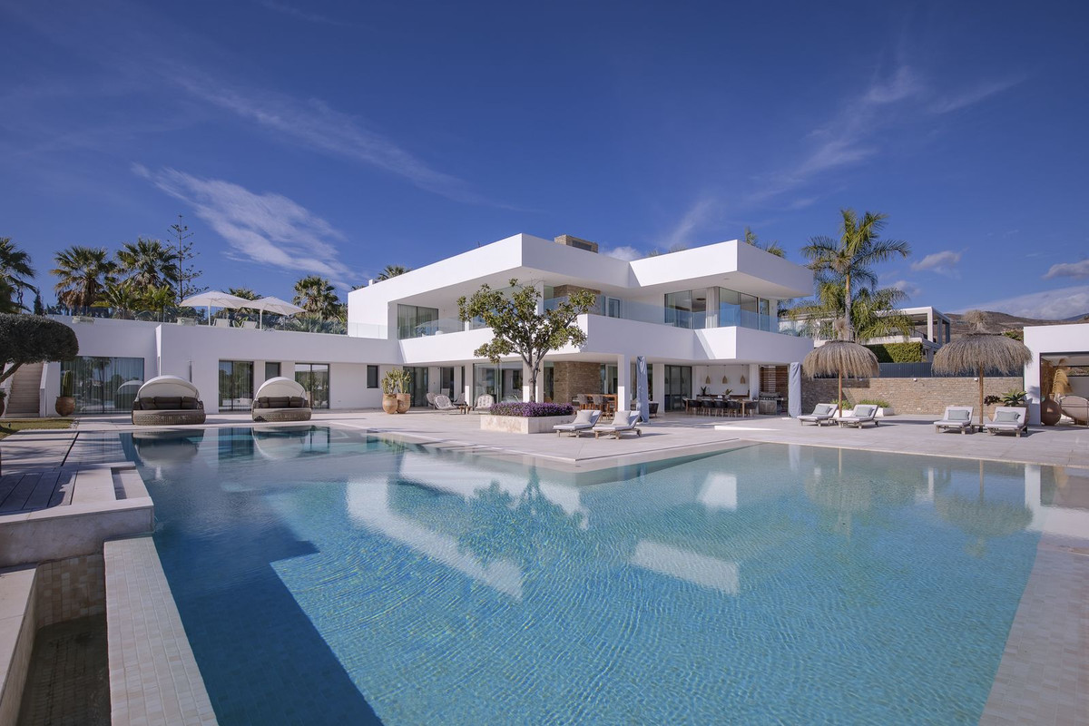 Villa for sale in Marbella - Nueva Andalucía 27