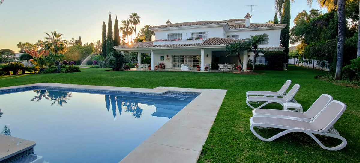 Villa for sale in Marbella - San Pedro and Guadalmina 2