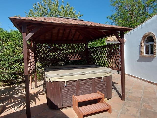 Countryhome te koop in Málaga 44