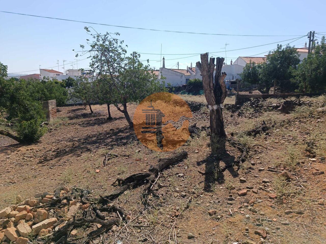 Plot for sale in Faro 25