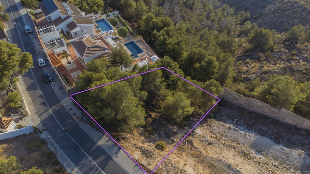 Plot en venta en Almuñécar and La Herradura 2