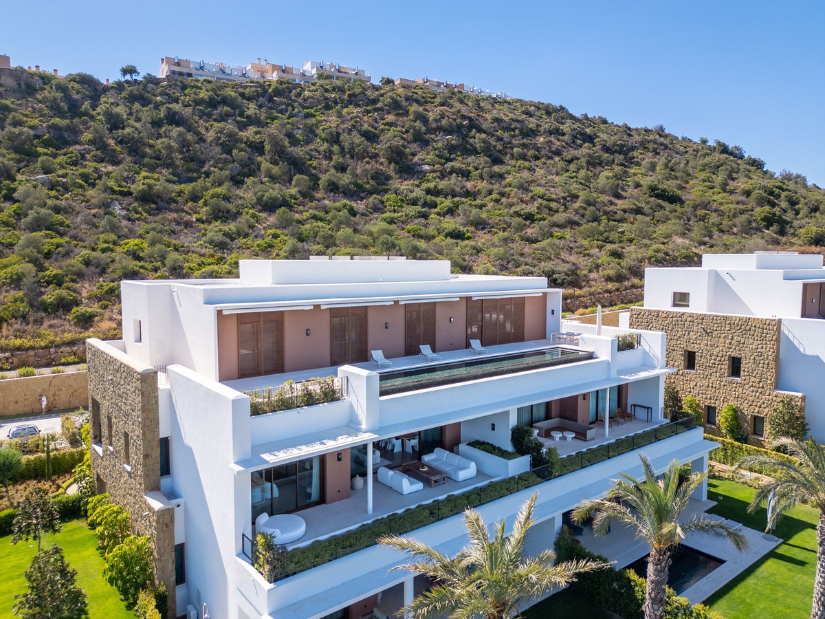 Apartment for sale in Casares 28