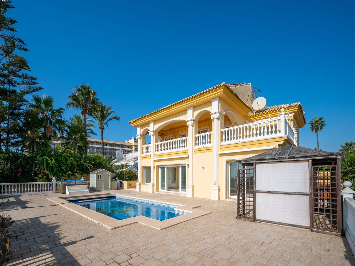 Villa for sale in Mijas 11