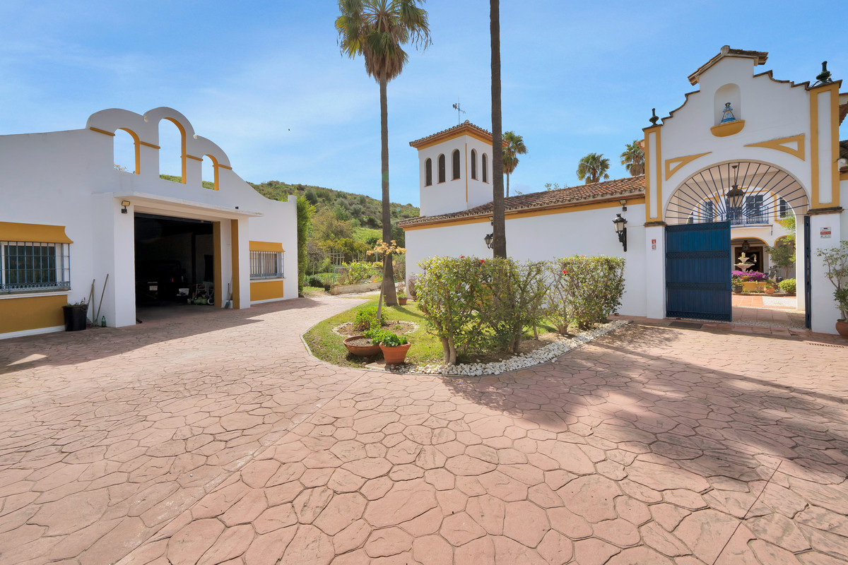 Countryhome for sale in Mijas 11