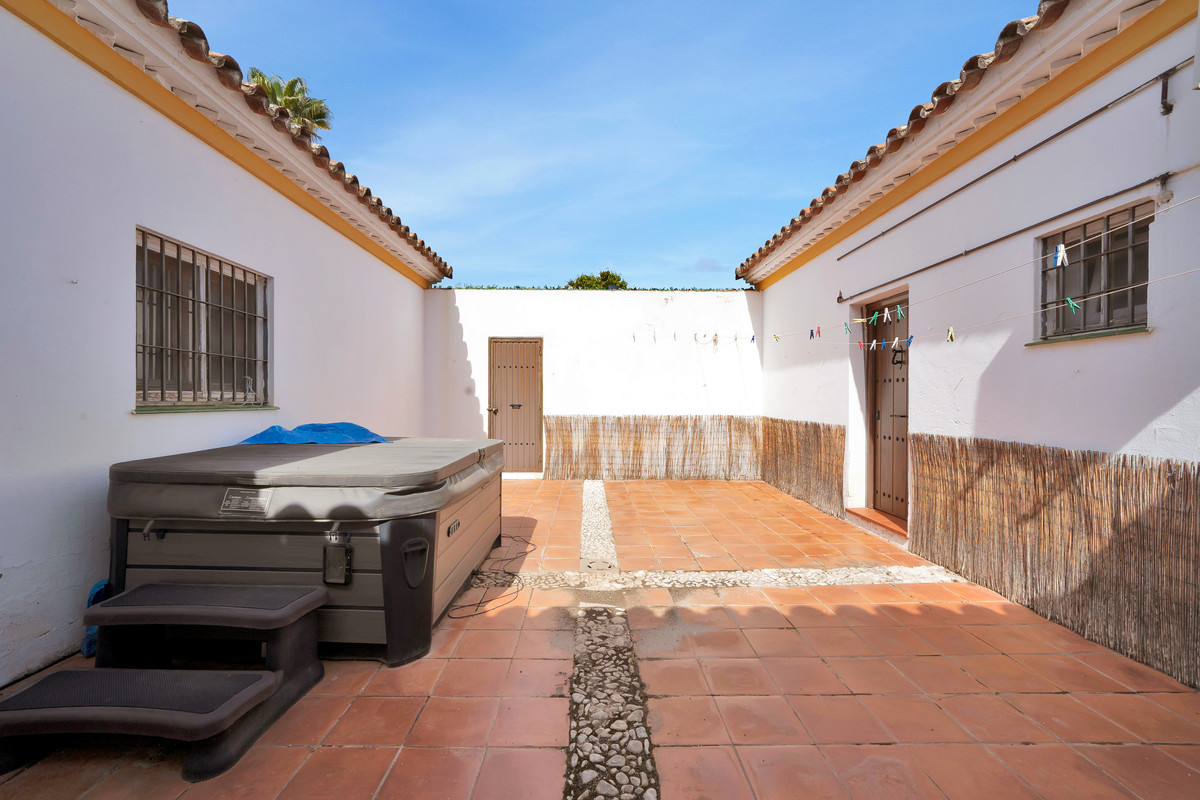 Countryhome for sale in Mijas 44