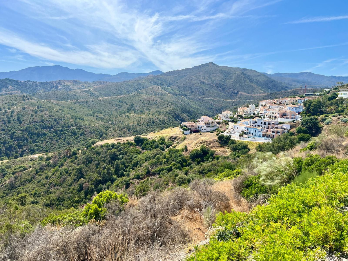 Property Image 623976-benahavis---town-plot