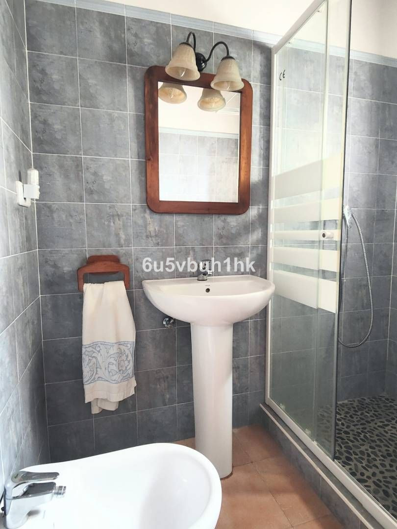 Adosada en venta en Málaga 9